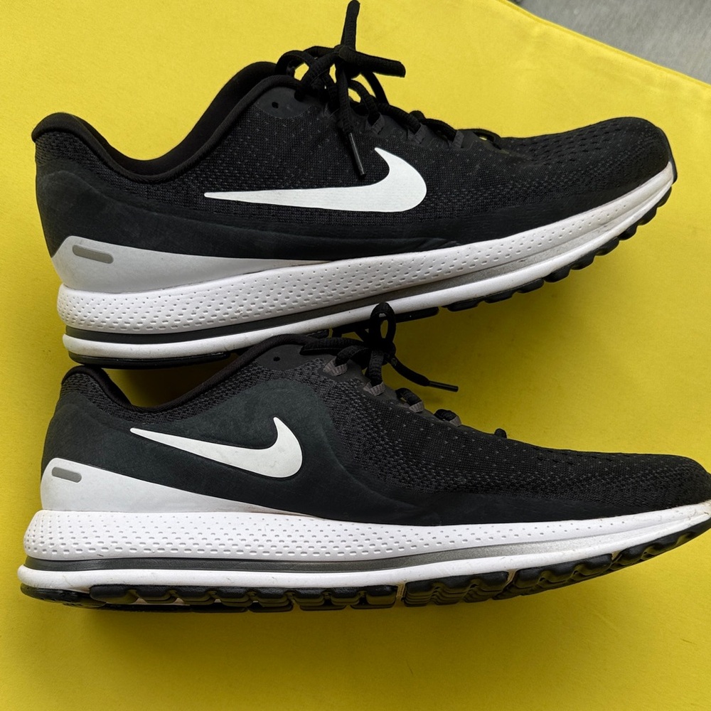 NIKE ZOOM Vomero